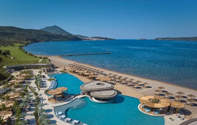 Mandarin Oriental Costa Navarino Resort Reopens for the 2024 Season
