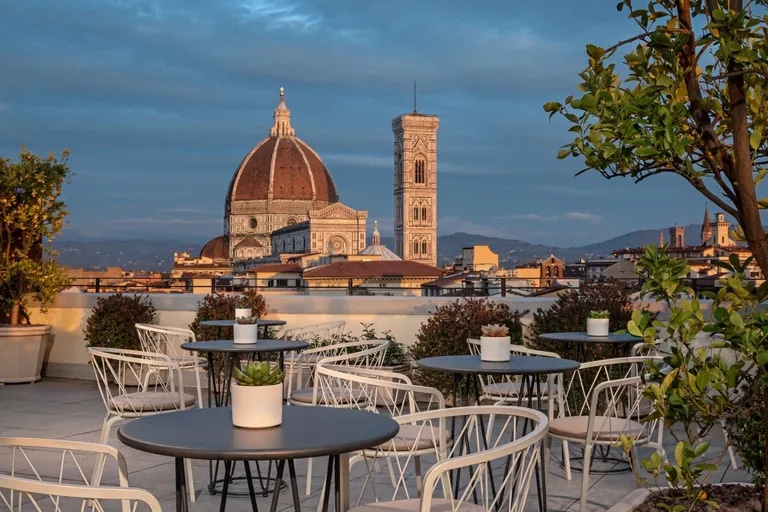 Die 86 Zimmer inklusive vier Suiten sind mit authentischem Mobiliar und florentinischen Kunstschätzen ausgestattet. © Tivoli Hotels & Resorts