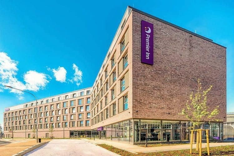 Das Premier Inn Lübeck City Centre ist rund 300 Meter vom Hauptbahnhof entfernt und bietet 203 Zimmer. © Andreas Rehkopp