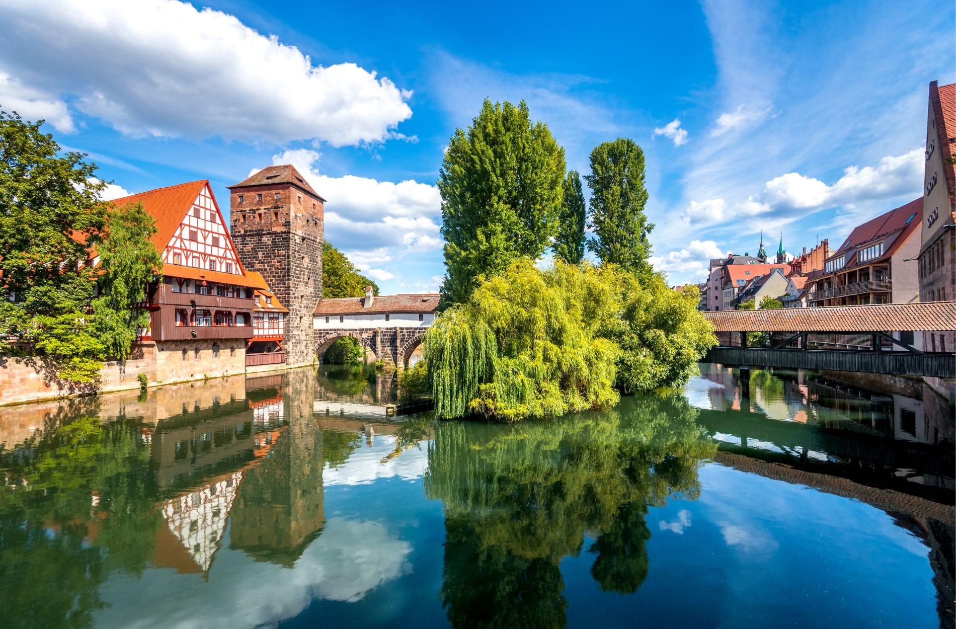 Anfang 2027 soll das neue Dormero-Hotel in Nürnberg an den Start gehen. © Sina Ettmer/Adobestock.com